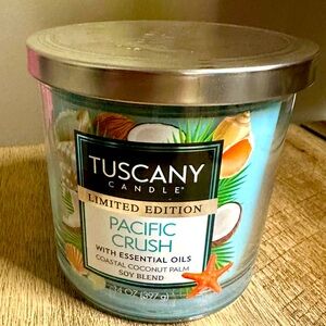 LIMITED EDITION Tuscany Candle - Pacific Crush